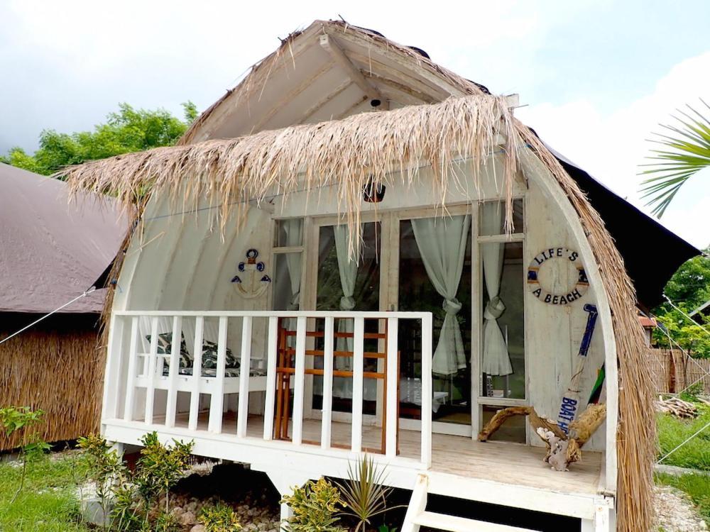 Maleo Moyo Hotel&Dive Resort Moyo Island Exterior foto